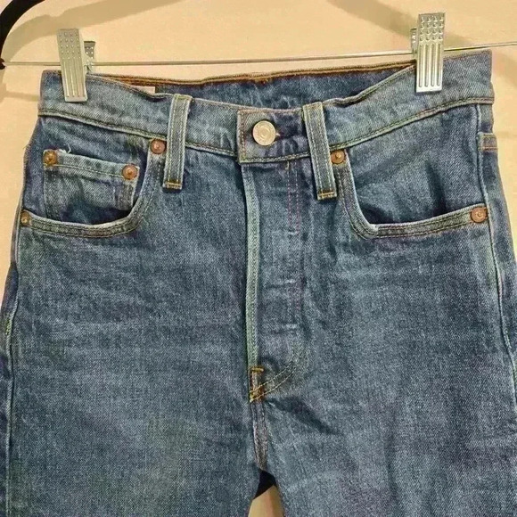 Levi's Women's 501 S Button-fly 25x37 Skinny Jeans Made in the USA - Picture 2 of 16